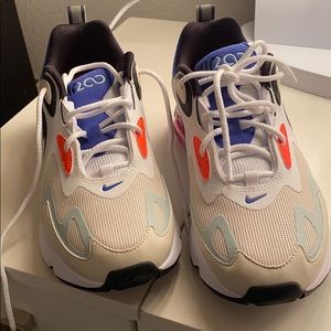 Nike shoes 👟 brand new women’s